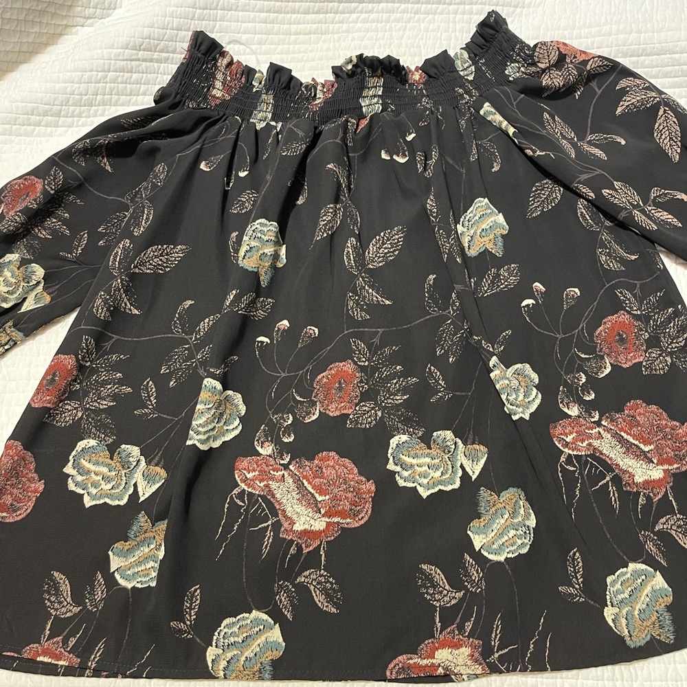 Blouse - Picture 1 of 7
